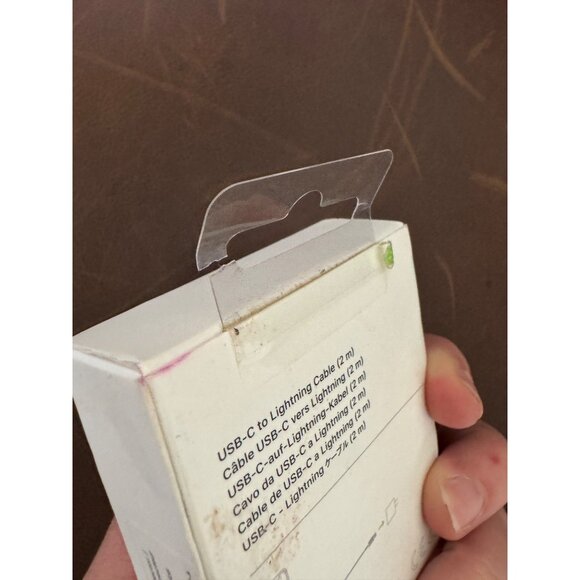 Apple USB-C to Lightning Cable 2m White NWB - Picture 13 of 13